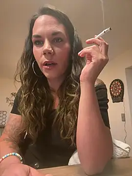 Snapshot of Lady_Knaller chatting on 05-21-26, 07:11 Lady Knaller online show from 05-21-26, 07:11