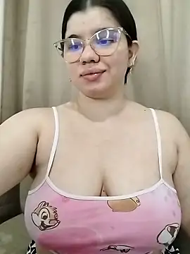 Snapshot of Danzel1105 chatting on 03-01-26, 11:32 Danzel1105 online show from 03-01-26, 11:32