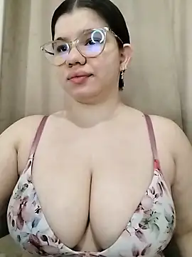 Snapshot of Danzel1105 chatting on 02-08-26, 12:47 Danzel1105 online show from 02-08-26, 12:47