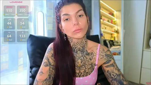 Snapshot of tattooedBabyy chatting on 05-07-26, 09:12 tattooedBabyy online show from 05-07-26, 09:12