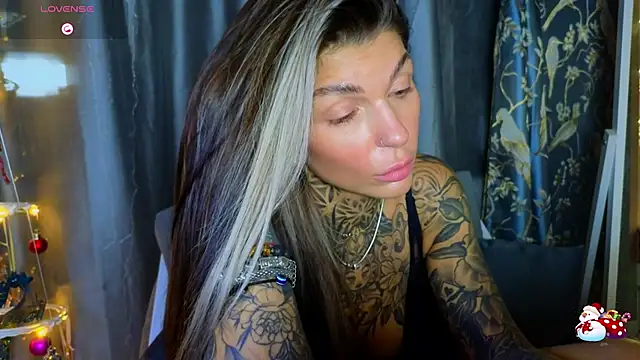 tattooedBabyy online show from 12-20-25, 10:07