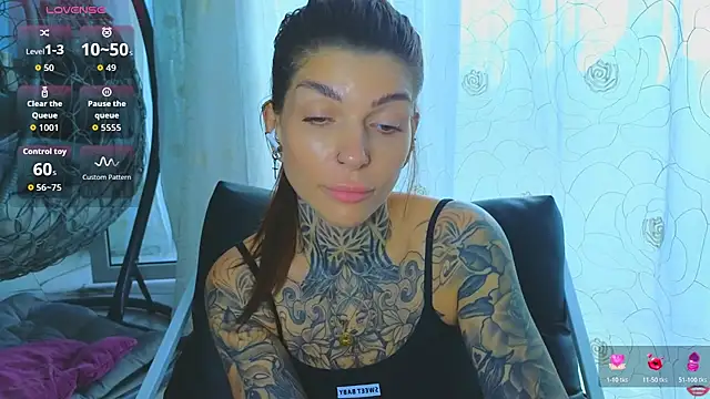 Snapshot of tattooedBabyy chatting on 06-28-26, 08:20 tattooedBabyy online show from 06-28-26, 08:20