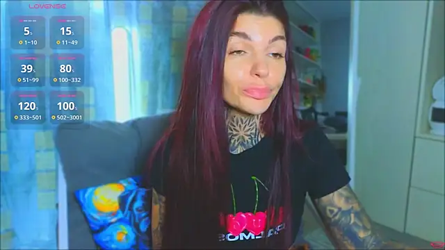 Snapshot of tattooedBabyy chatting on 05-17-26, 09:09 tattooedBabyy online show from 05-17-26, 09:09