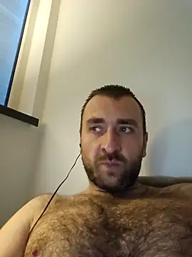 Snapshot of TIGERRR86 chatting on 09-18-25, 04:32 TIGERRR86 online show from 09-18-25, 04:32