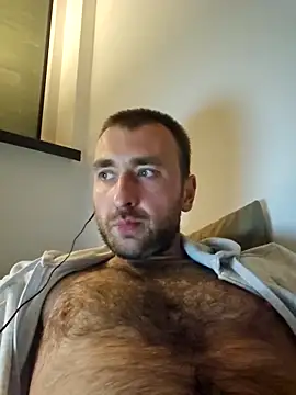 Snapshot of TIGERRR86 chatting on 09-13-25, 03:28 TIGERRR86 online show from 09-13-25, 03:28