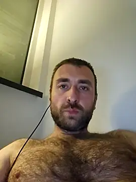 Snapshot of TIGERRR86 chatting on 09-28-25, 01:23 TIGERRR86 online show from 09-28-25, 01:23