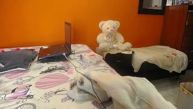 raniafantasianal online show from 12-03-24, 09:06