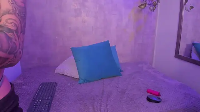 Snapshot of ChloeAddamss chatting on 01-31-25, 06:57 ChloeAddamss online show from 01-31-25, 06:57