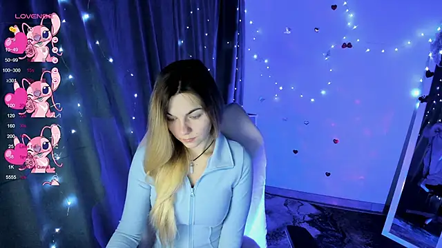 Sweet me  online show from 11-29-25, 06:57