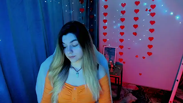 Sweet me  online show from 04-18-26, 05:43