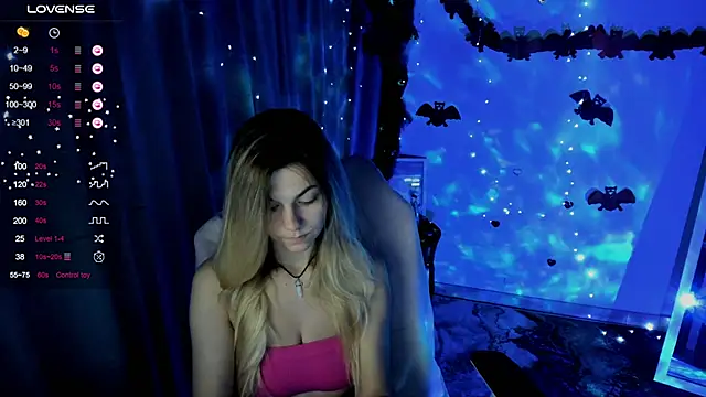 Sweet me  online show from 10-24-25, 06:01