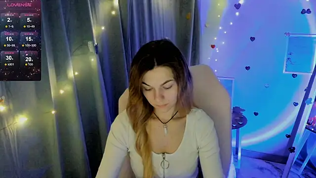 Sweet me  online show from 02-25-25, 07:09