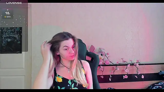 Sweet me  online show from 06-12-26, 08:23