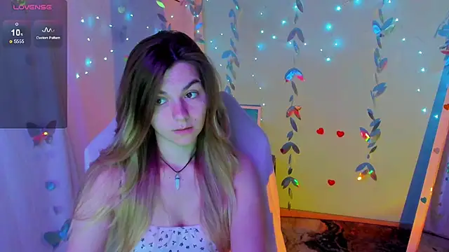Sweet me  online show from 07-17-26, 05:59