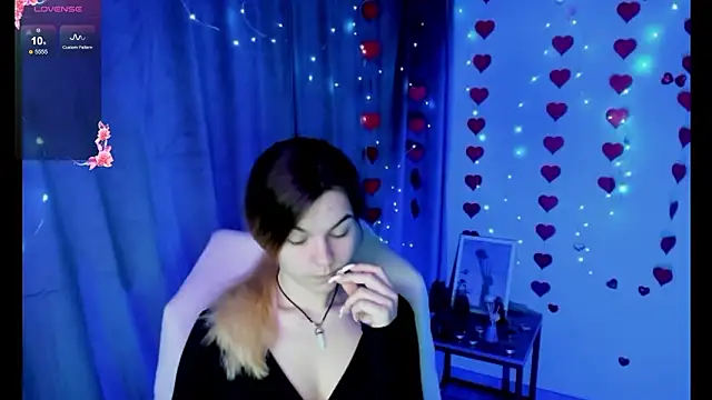 Sweet me  online show from 03-19-26, 06:46