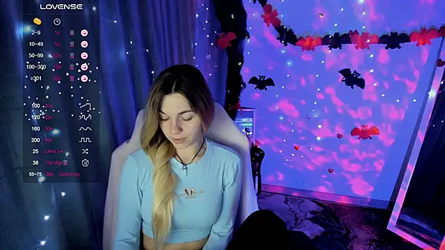 Sweet me  online show from 10-23-25, 05:50