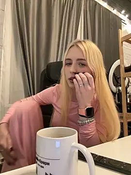 Crayzy Luv online show from 11-01-25, 12:54