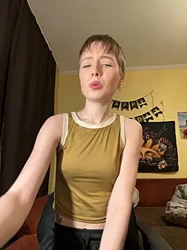 Crayzy Luv online show from 03-05-25, 07:17