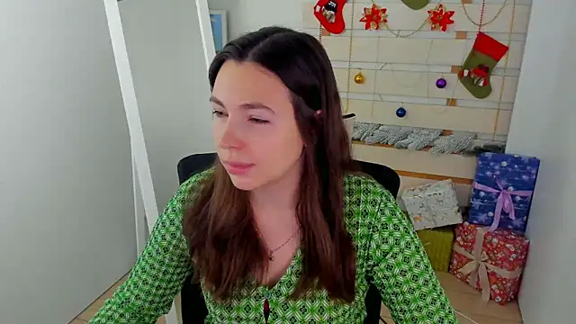 Lexy flower online show from 12-14-25, 01:39