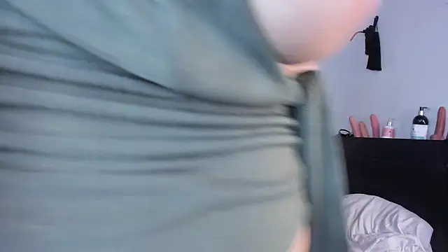 sharon strom online show from 11-23-25, 04:33