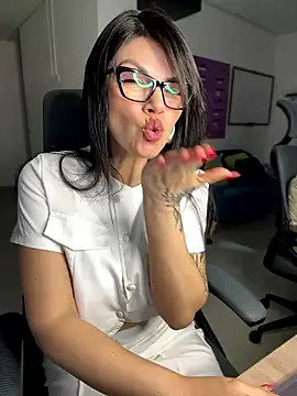 CarlaConnor80 online show from 03-06-25, 07:43