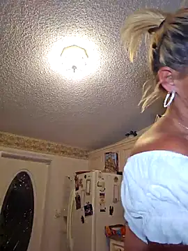 Dixiefaye Pika online show from 11-27-25, 01:39