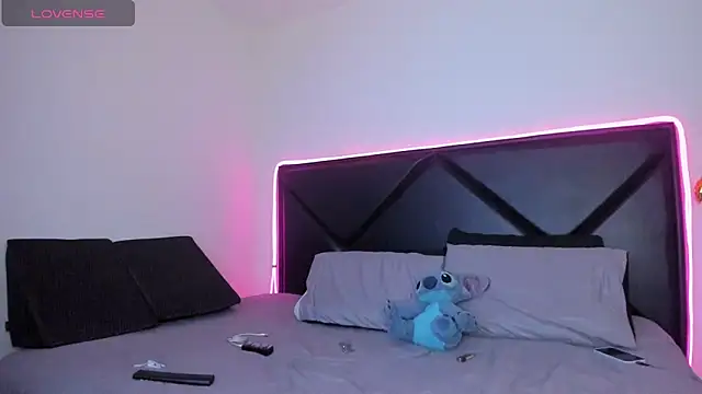 ScarlettAndClark online show from 03-03-26, 02:40