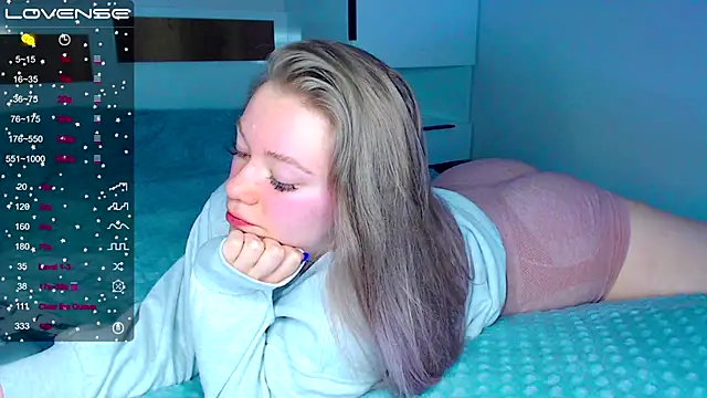 Snapshot of kitti_kaattt chatting on 02-28-25, 12:31 kitti kaattt online show from 02-28-25, 12:31