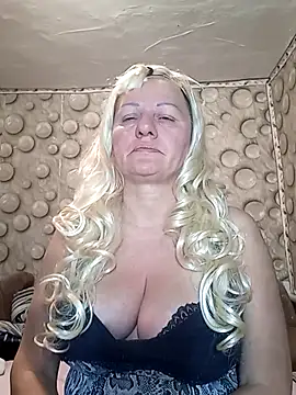 FameLara online show from 04-06-26, 10:55