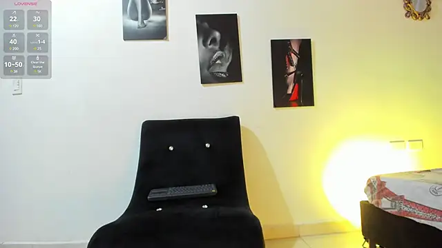 Snapshot of katherina_diaz chatting on 03-19-25, 01:21 katherina diaz online show from 03-19-25, 01:21