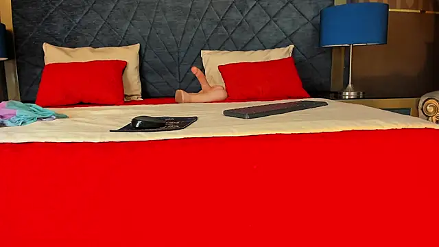 Snapshot of Janna_Rousse_ chatting on 10-06-25, 11:44 Janna Rousse online show from 10-06-25, 11:44