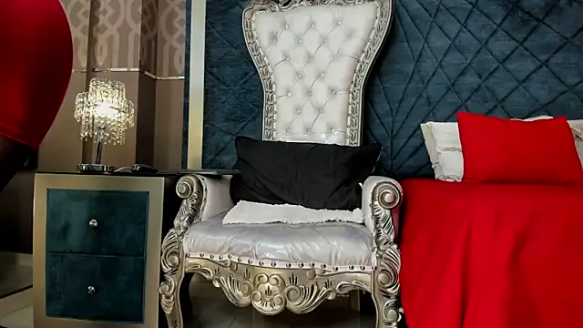 Snapshot of Janna_Rousse_ chatting on 10-27-25, 12:06 Janna Rousse online show from 10-27-25, 12:06