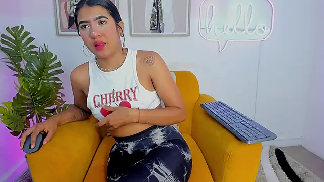 Snapshot of Miakhalifa_7 chatting on 09-18-25, 03:42 Miakhalifa 7 online show from 09-18-25, 03:42