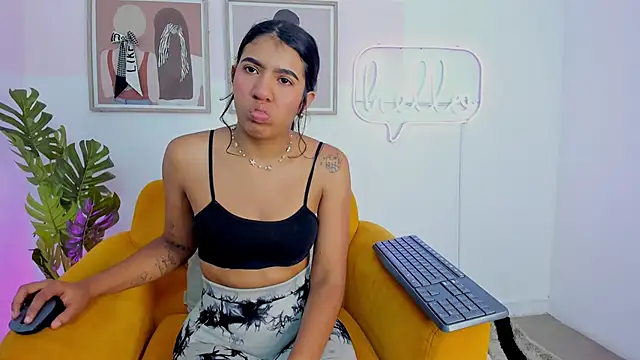 Snapshot of Miakhalifa_7 chatting on 09-11-25, 03:39 Miakhalifa 7 online show from 09-11-25, 03:39
