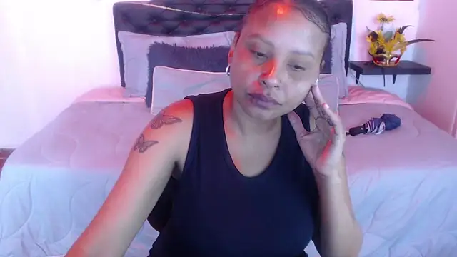 Snapshot of Dominik_girl chatting on 09-10-25, 07:46 Dominik girl online show from 09-10-25, 07:46