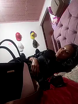Dominik girl online show from 03-18-26, 07:37