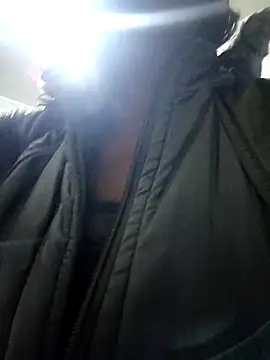 Snapshot of Dominik_girl chatting on 03-06-25, 12:32 Dominik girl online show from 03-06-25, 12:32