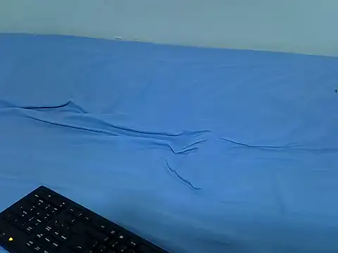 Snapshot of drowllie chatting on 02-06-26, 03:46 drowllie online show from 02-06-26, 03:46