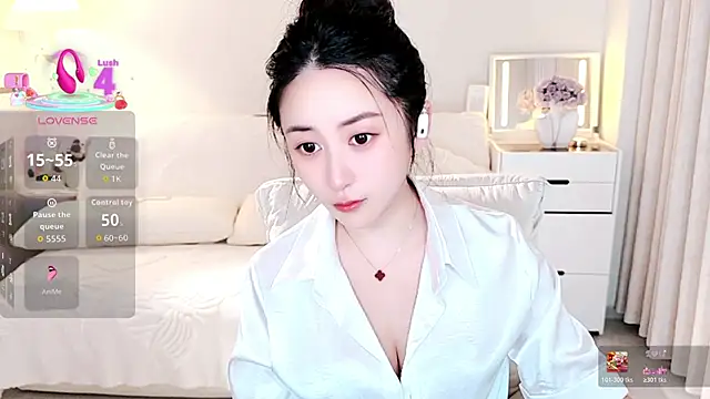 Snapshot of Eileen-886 chatting on 06-16-26, 11:05 Eileen-886 online show from 06-16-26, 11:05