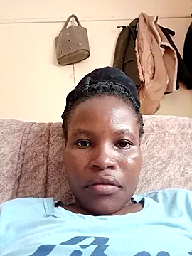 Snapshot of petite_babe chatting on 03-05-26, 11:51 petite babe online show from 03-05-26, 11:51