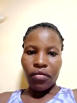 Snapshot of petite_babe chatting on 02-18-26, 07:32 petite babe online show from 02-18-26, 07:32