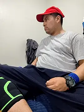 Snapshot of Potro23hotzen chatting on 03-16-25, 10:20 Potro23hotzen online show from 03-16-25, 10:20