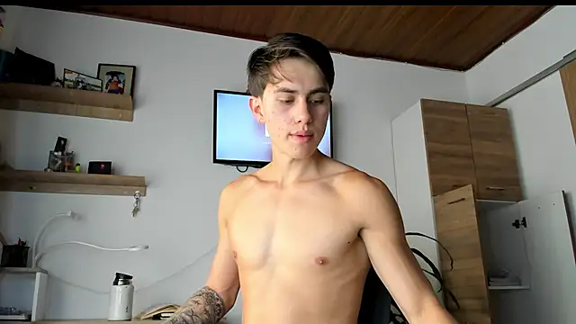 manucute 23  online show from 04-17-26, 02:09