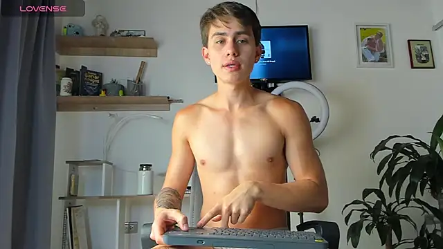 manucute 23  online show from 10-19-25, 04:21