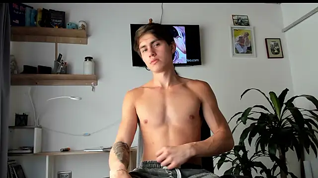 manucute 23  online show from 03-12-26, 04:22