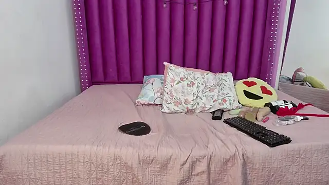 MiissBNasty online show from 12-21-25, 12:51