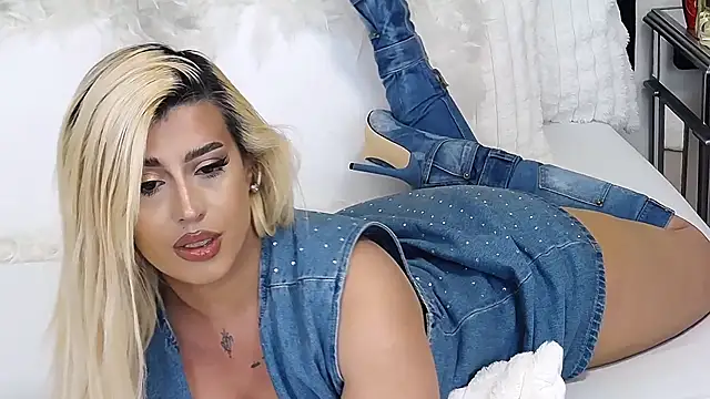 GiseleReine online show from 03-06-26, 11:27