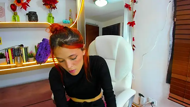 Snapshot of Irina_bx chatting on 02-11-25, 07:05 Irina bx online show from 02-11-25, 07:05