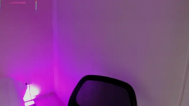 Oriana Guzman online show from 02-05-26, 11:33