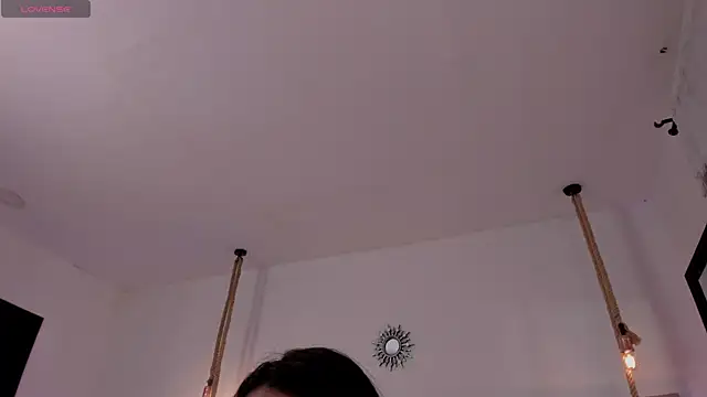 Oriana Guzman online show from 07-11-26, 10:10